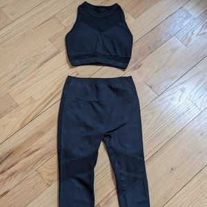 Fabletics Middrift Top and Legging Set - Fitness/Yoga